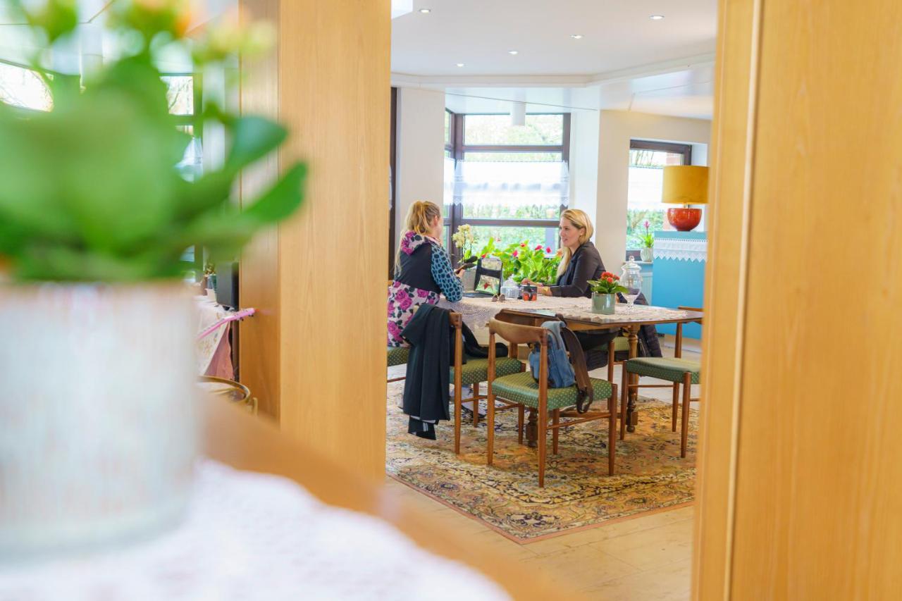 Tante Alma'S Bonner Hotel מראה חיצוני תמונה